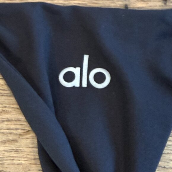 ALO Yoga Don't Get It Twisted Tank Size M *Black* - Picture 6 of 10